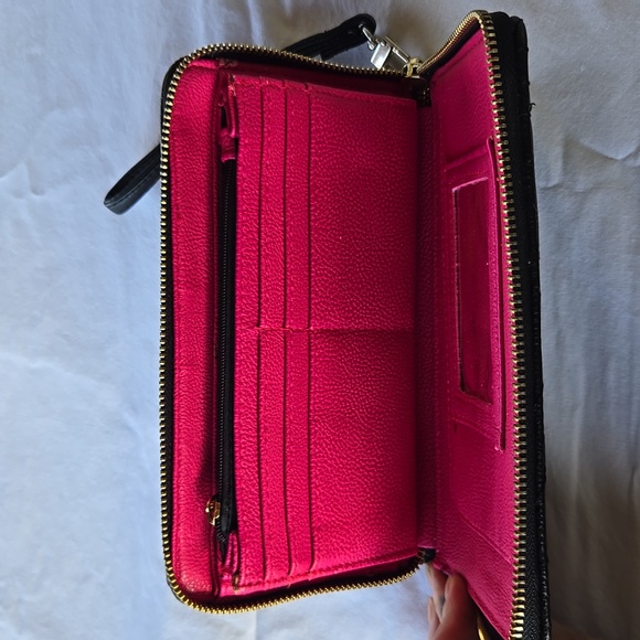 Betsey Johnson Wristlet - Picture 6 of 13